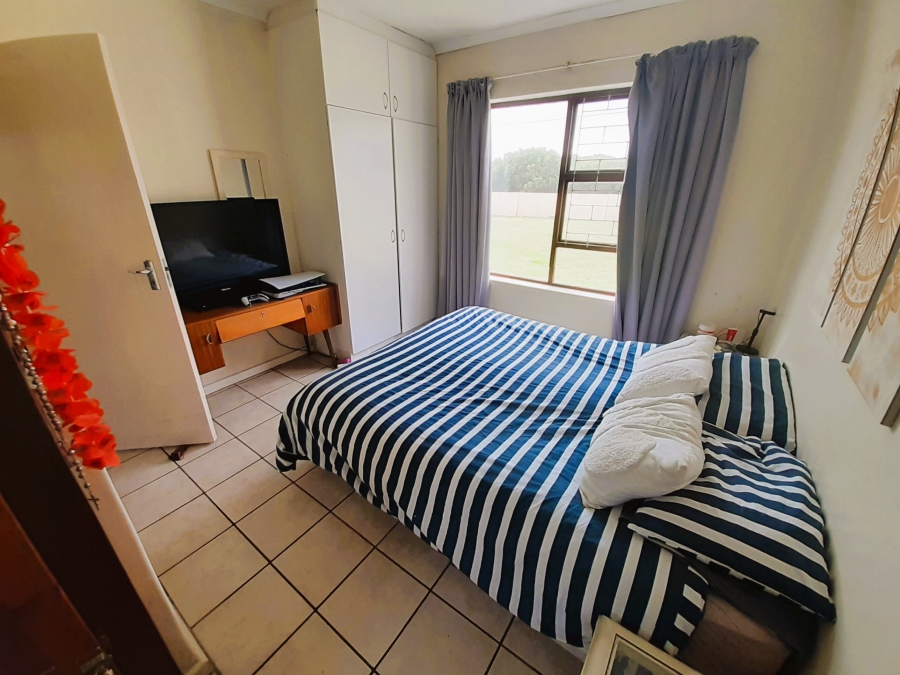 3 Bedroom Property for Sale in Paradise Beach Eastern Cape